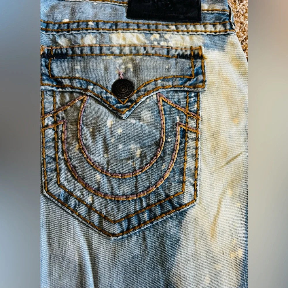 MENS TRUE RELIGION JEANS